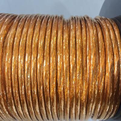 156 Brins de fil de Litz de 0,32 mm de diamètre avec ruban PI et tension de claquage de 6000 V pour systèmes VE haute fréquence